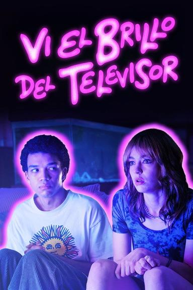 Vi el brillo del televisor
