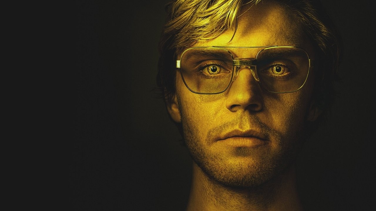 DAHMER - Monster: The Jeffrey Dahmer Story